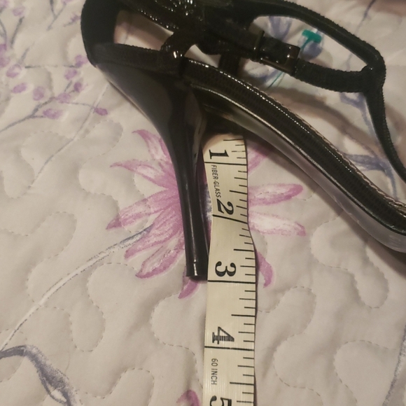 Gianni Bini black heels - Picture 6 of 6